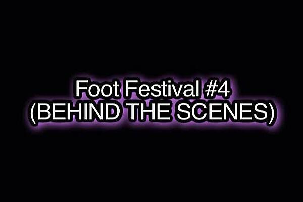 Foot Festival 4 Foot Festival 4 er den ultimative film, der vil tilfredsstille din fodfetishfantasi og sende dig i ekstase. Træd ind i en verden af sensuelle babes, der har en forkærlighed for at pirre og tilfredsstille din pik med deres forførende og søde tæer. Dette er en sand fest for alle fodfetish entusiaster!Tag et kig på disse frække skønheder, der er villige til at gøre dine frækkeste drømme til virkelighed. Deres velskabte fødder vil sende kuldegysninger op ad din rygsøjle, mens de omhyggeligt glider op og ned ad din erigerede manddom. Deres legesyge tunger og læber vil forkæle dig med de mest intense orale nydelser, der får dig til at klynke af ren fryd.I Foot Festival 4 kan du også opleve de dampende scener med trekantssex, hvor vores babes kaster sig ud i en intens leg med hinanden og en heldig partner. Deres dristige bevægelser og smidige kroppe skaber en erotisk ballet, der vil efterlade dig åndeløs og sulten efter mere.Lad dig forføre af disse sexede skønheder iført forførende lingeri, der fremhæver deres forførende former og pirrer dine sanser. Deres store bryster og stramme taljer vil fange din opmærksomhed og efterlade dig betaget og ønskende at være den heldige, der fordyber sig i deres frække lege.Foot Festival 4 er en fortryllende film, der bringer alle dine fodfetish drømme til live. Stilhed hersker, når du oplever den intensive nydelse, der kun kan opnås gennem disse erotiske fodlege. Træd ind i en verden af synd og lyst, og lad dig forføre af de mest eksotiske og frækkere babes fra USA!